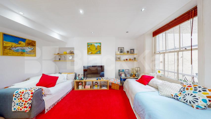 Spacious one bed with access to a garden mins to tube & shops Sutherland Avenue, Maida Vale